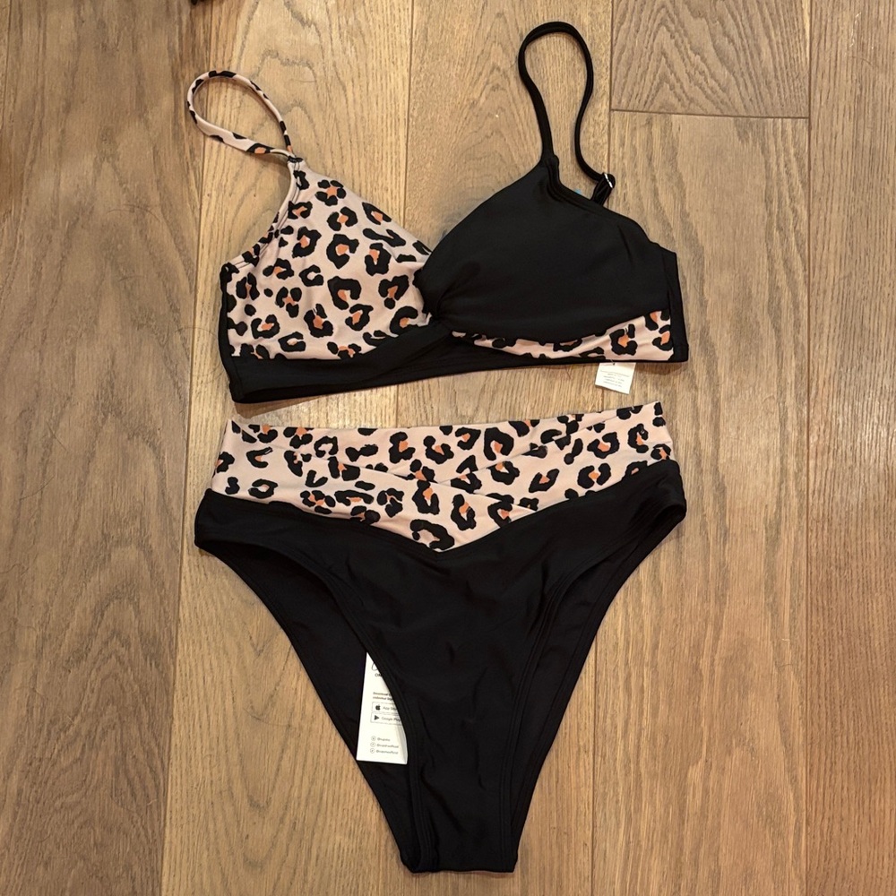 Cupshe Leopard and Black Bikini Set